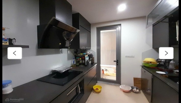 Càn bán Hoa hậu căn hộ chung cư 82 Nguyễn Tuân, 122m2, 3 ngủ, 9x tỷ